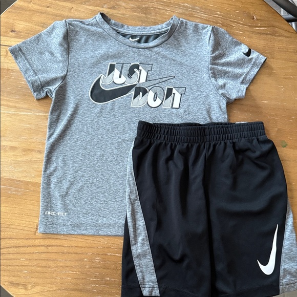 Nike Other - Nike DrI Fit Kids' Gray and Black Activewear boy size L 6-7years